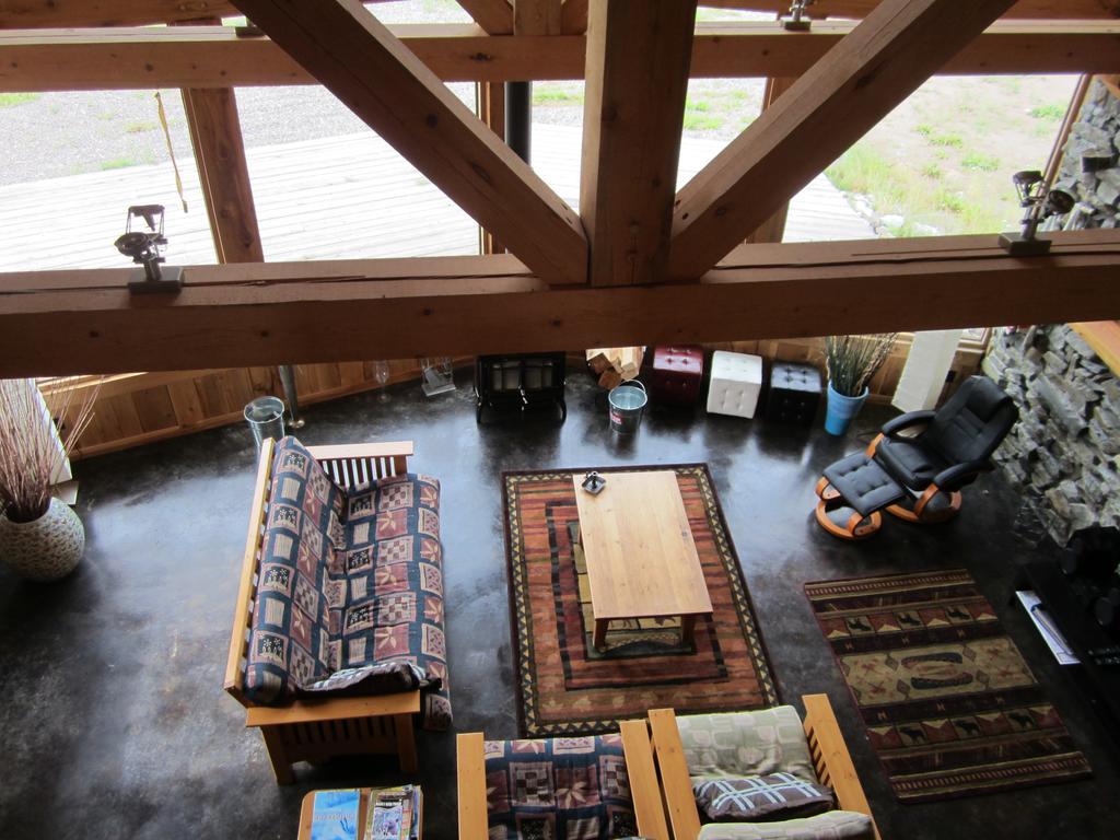Ldr Lodge - Last Dollar Ranch Smithers Exterior photo