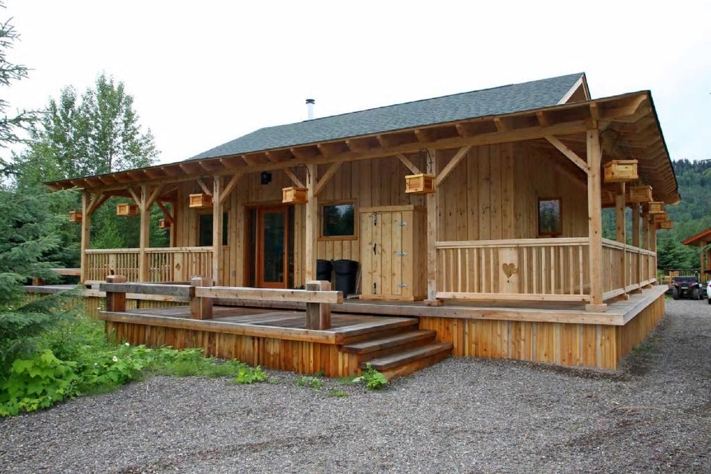 Ldr Lodge - Last Dollar Ranch Smithers Exterior photo