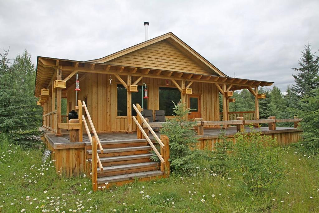 Ldr Lodge - Last Dollar Ranch Smithers Exterior photo